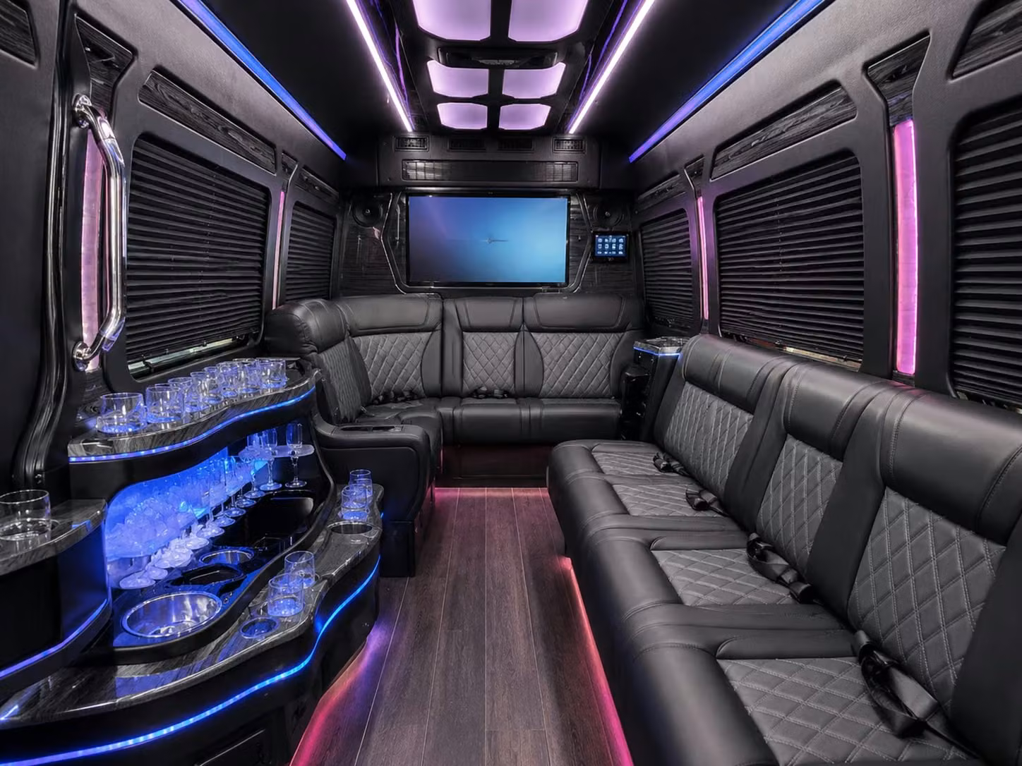 give your youth sports team the transportation they deserve